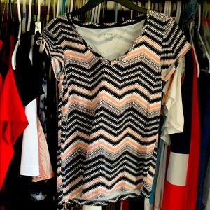 Patterned shirt size medium